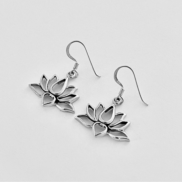 Sterling Silver Lotus Dangle Earrings, Flower Earring, Eternity Silver Earring - Picture 3 of 8